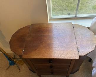 39 75.00 Sewing cabinet vintage 27Wx14Dx27H