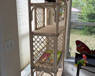 31 80.00 Bamboo shelve 25Wx14Dx66"T