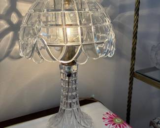 56 80.00 Crystal lamp 15x8
