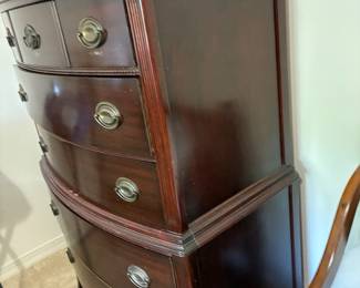 36 260.00 Mahogany tall chest 1930's 5 drawers 36Wx21Dx52H