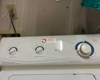 32 400.00 Maytag washer & dryer Perfoma