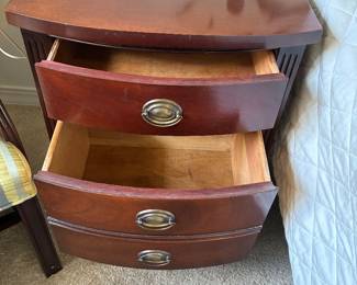 37 75.00 Matching night stand 2 drawers 20Wx15Dx26H