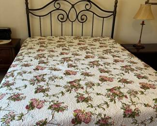 15 150.00 Queen bed with metal headboard - mattress optional