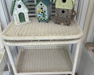 42 80.00 Wicker serving cart white 26Wx17Dx37H