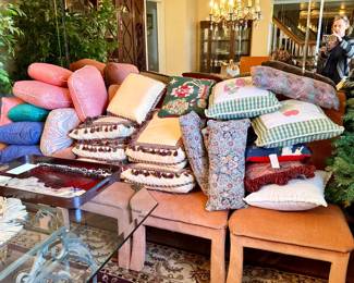 Assorted pillows 
