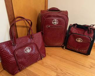 Kathy Van Zeeland 3 Piece Luggage Set