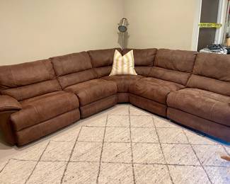 Haverty’s recliner sectional