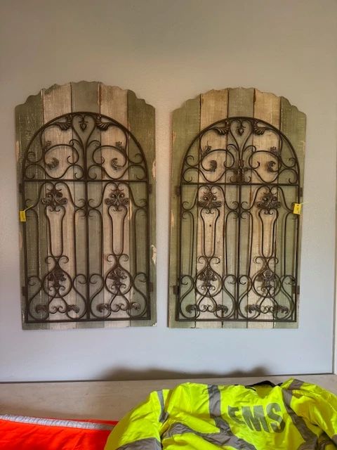 HOME STORE - Spanish Influence 2 large wall Decor (metal and wood)