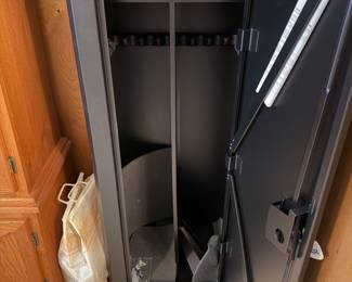 Gun safe 