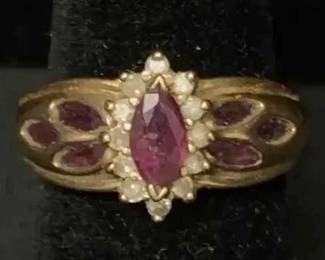 KN303VGold Diamond Ring With Red Stones