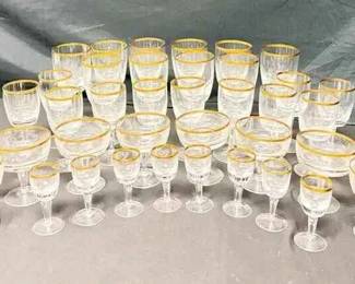 JD111Gold Rimmed Glassware