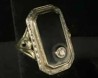 KN302VVintage Gold Onyx Diamond Ring