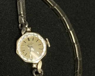 RA214VGirard Perregaux Vintage Diamond Watch