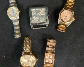 KN281Costume jewelry watches