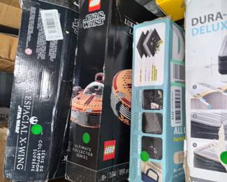 LEGO STAR WARS COLLECTOR PIECES