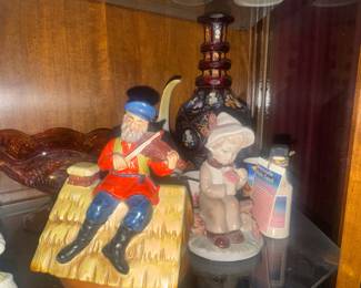 Music box withTevye the fiddler