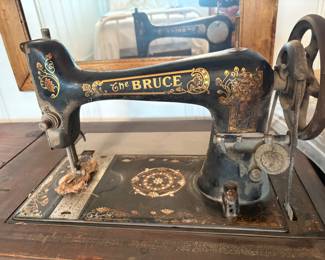 The Bruce sewing machine with original manuel