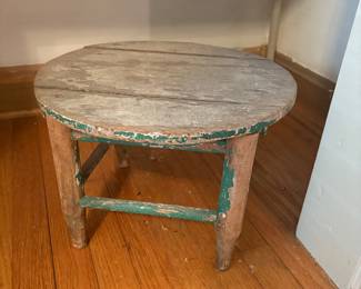 primitive round stool