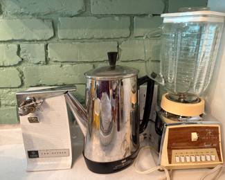 vintage small appliances; can opener, percolator, blender