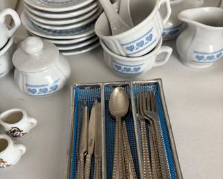 Miniature tea set and miniature silverware