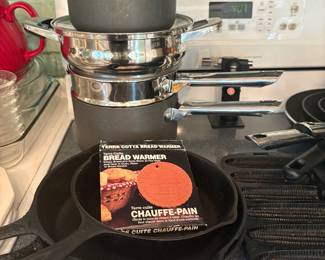 cast iron skillets and corn bread maker