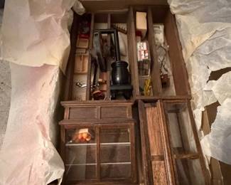 Miniatures for doll houses