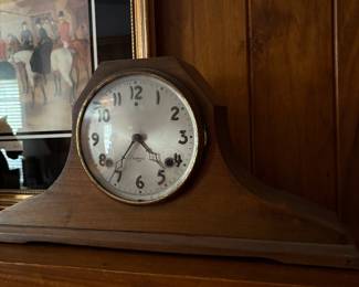 Mantle Clock