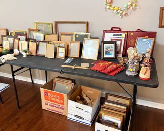 frames & cornhusk dolls