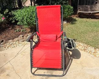 outdoor lounge chair