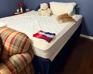 king sized frame & mattress with boxsprings