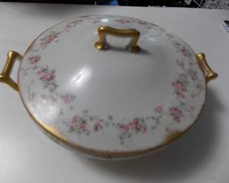 Theodore Haviland Limoges France Veggie dish