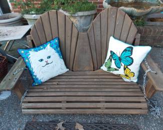Porch swi ng reduced to $100