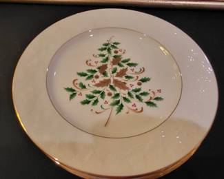 Noritake Accent Plates