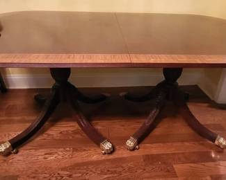 Vintage Councill Dining Table with 2 Leaves and Padded Covers