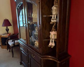 China cabinet 