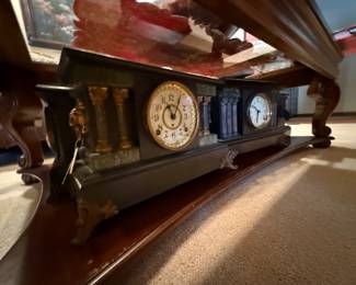 Mantle clocks
