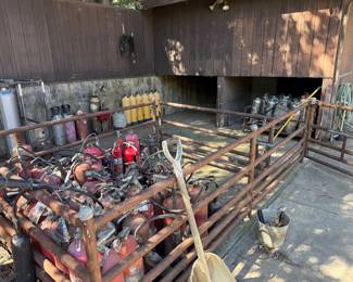 Fire extinguishers, water extinguishers 