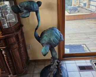 Impressive bronze Tortuga Mother and Baby Sculpture.