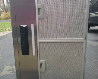 Zepher Breeze II ventless stove hood (used 2 years)
