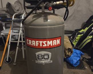 150 Psi air compressor, 1.1 Hp 17 gal