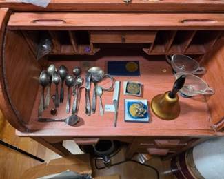 Commemorative Medallions and Collectibles