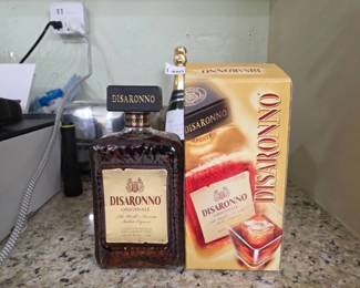 Disaronno Originale Amaretto Liqueur