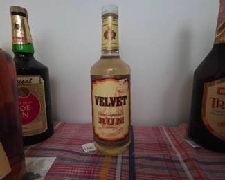 Velvet Ron Superior Rum