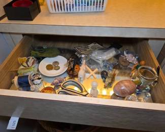 Mineral Carvings, and Household Collectibles