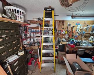 Keller 8-Foot Fiberglass Step Ladder