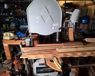 Delta X5 Series Vertical Band Saw