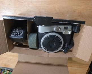Fujifilm Instax Mini 90 Neo Classic Instant Cam