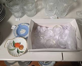 English Ceramics and Glass Tableware