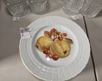 Hutschenreuther Old Nuremberg Fruit Plates