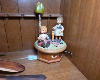 ANRI Juan Ferrandiz True Love Wood Music Box